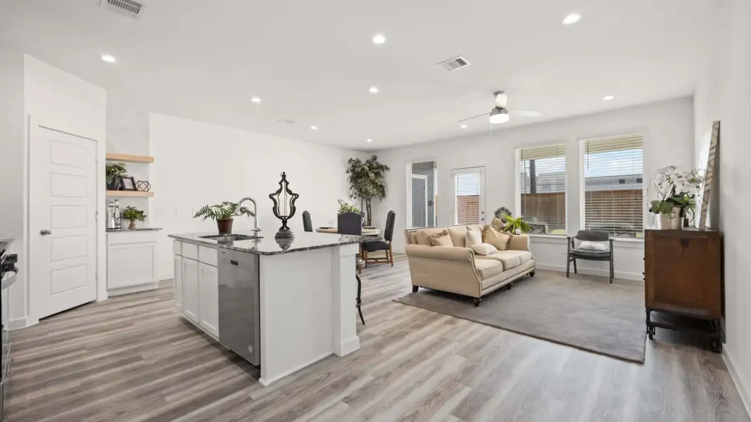 Representative furnished interior of a home built from the Cade by D.R. Horton in Alexander Townhomes, Pearland (Image 8). Representative furnished interior of a home built from the Cade by D.R. Horton in Alexander Townhomes, Pearland (Image 8).