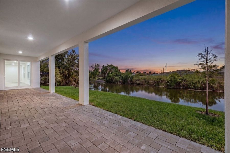 Exterior details and patio area of a home in Cape Coral, Cape Coral (Image 20). Exterior details and patio area of a home in Cape Coral, Cape Coral (Image 20).