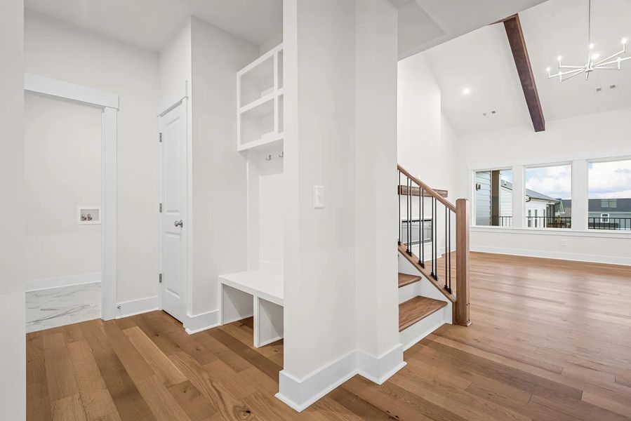 The Roseland II D Family Foyer The Roseland II D Family Foyer