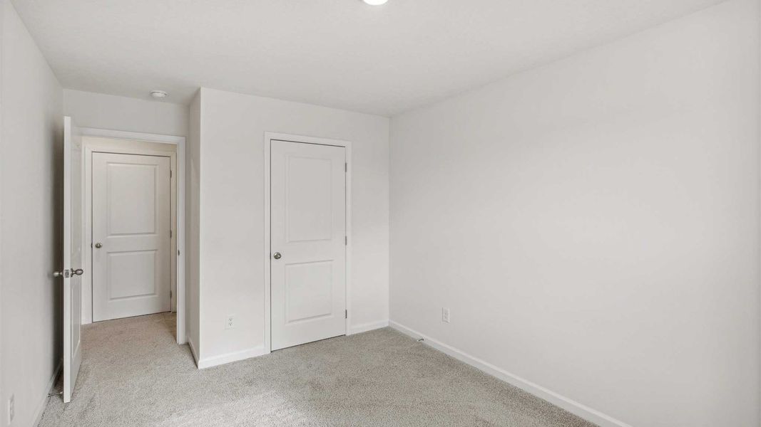 Representative unfurnished interior of a home built from the Edmon by D.R. Horton in Johnson Farms, Greeneville (Image 23).