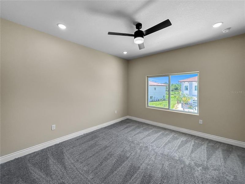 Spacious, unfurnished interior of a new home in , Davenport (Image 26).