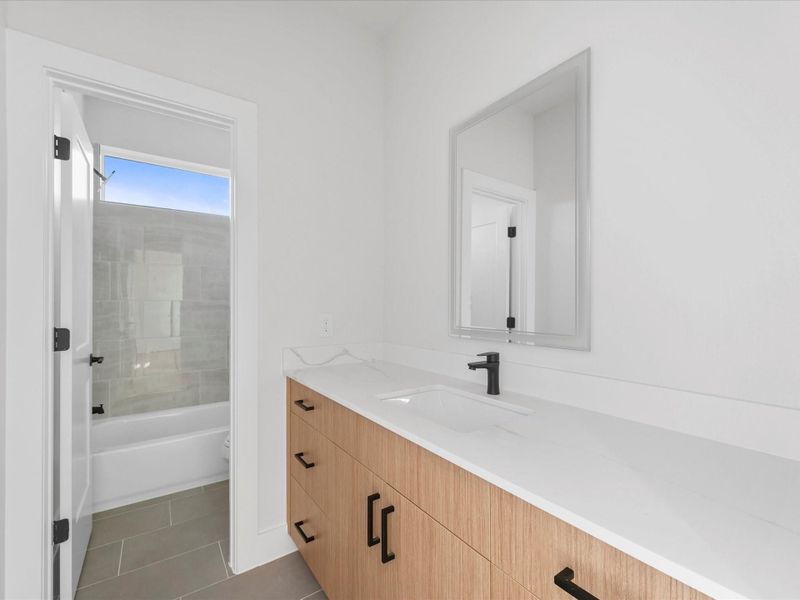 Furnished interior view inside a new home in Jesselton Square at Creekmont, Houston (Image 12). Furnished interior view inside a new home in Jesselton Square at Creekmont, Houston (Image 12).