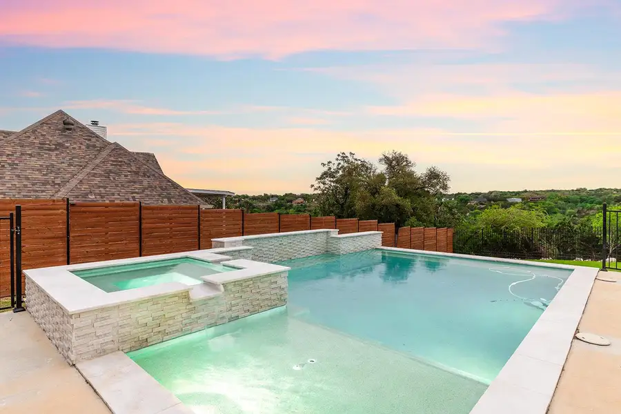 Exterior details and patio area of a home in , Belton (Image 4).