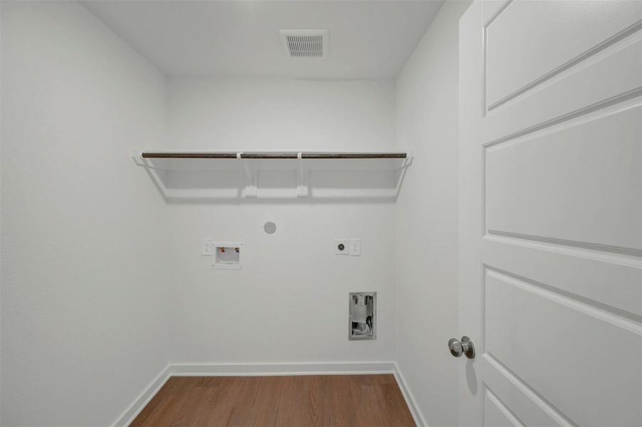Spacious, unfurnished interior of a new home in Moran Ranch, Willis (Image 14).