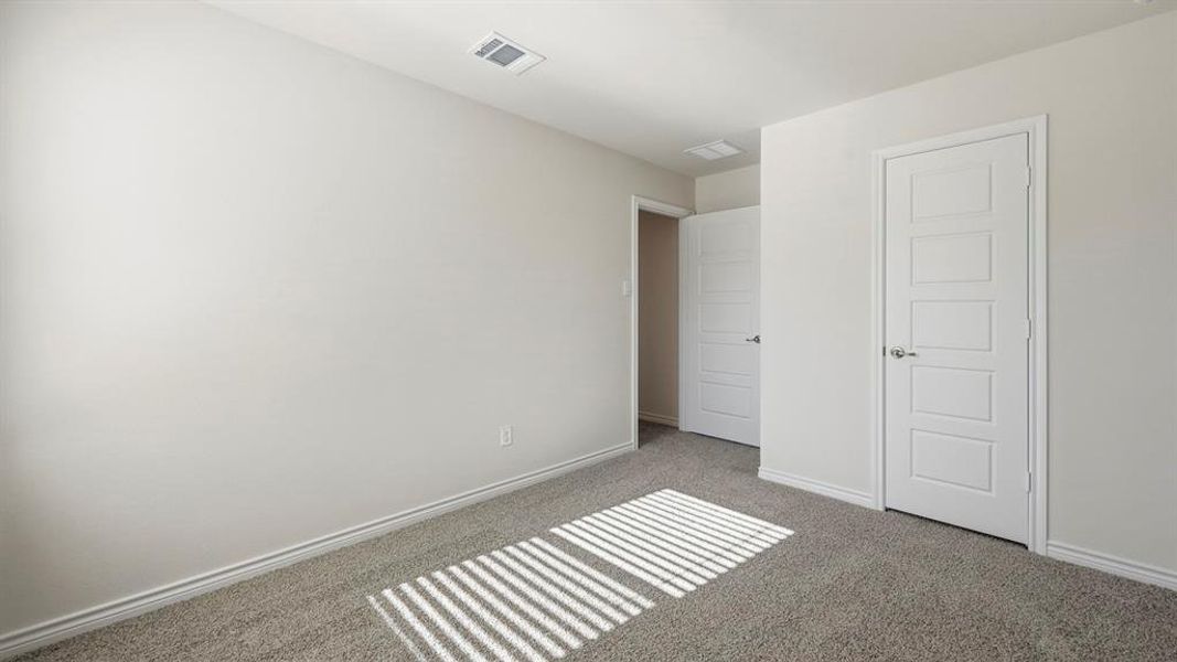 Spacious, unfurnished interior of a new home in Silverado, Aubrey (Image 15).