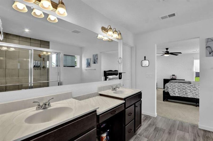 Furnished interior view inside a new home in Sweetbay Farm, Lawrenceville (Image 11).