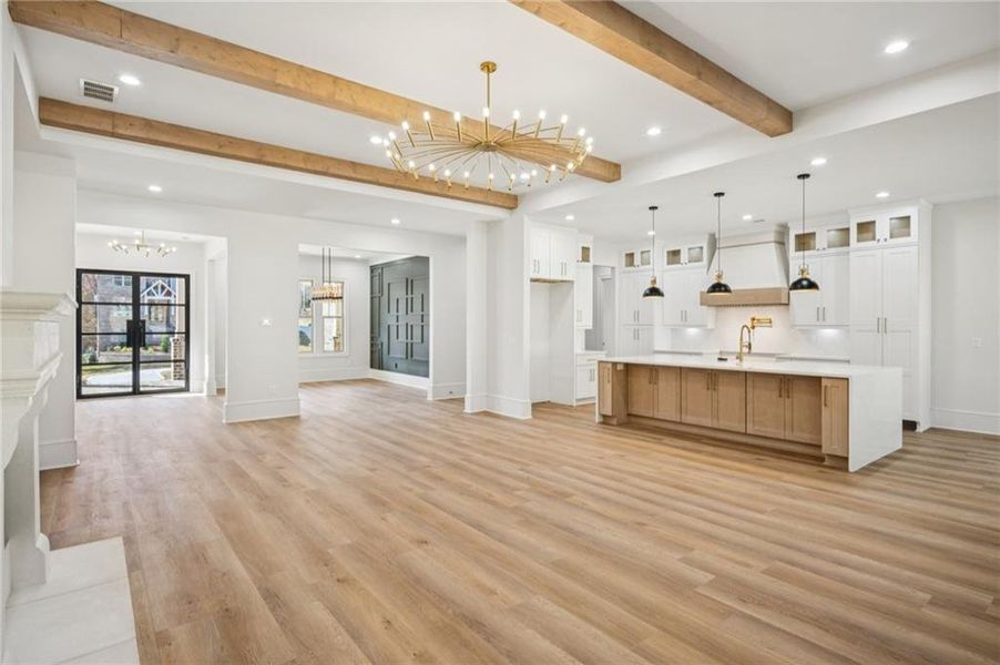 Spacious, unfurnished interior of a new home in , Gainesville (Image 43).