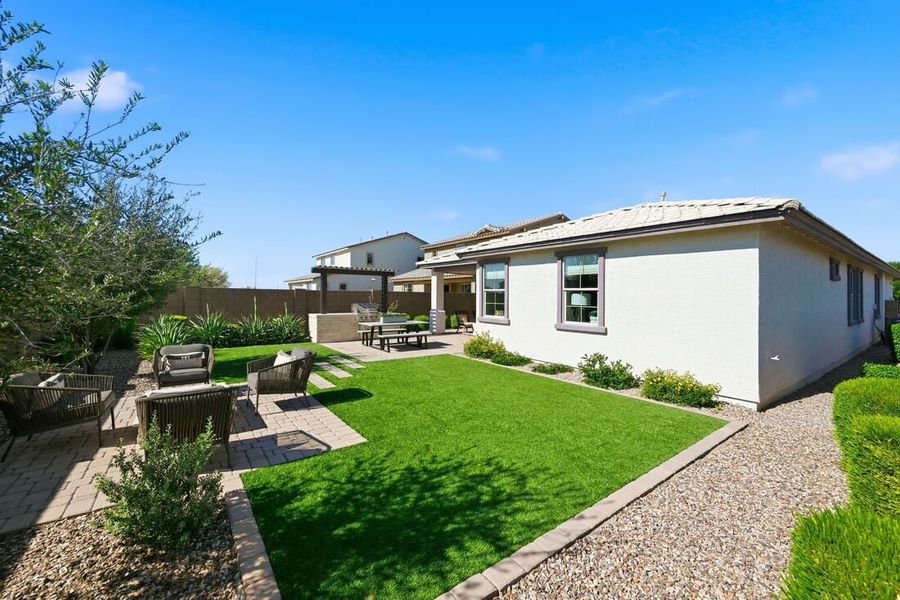 Representative exterior details of a home built from the Harlow by Taylor Morrison in La Mira Discovery Collection, Mesa (Image 24).