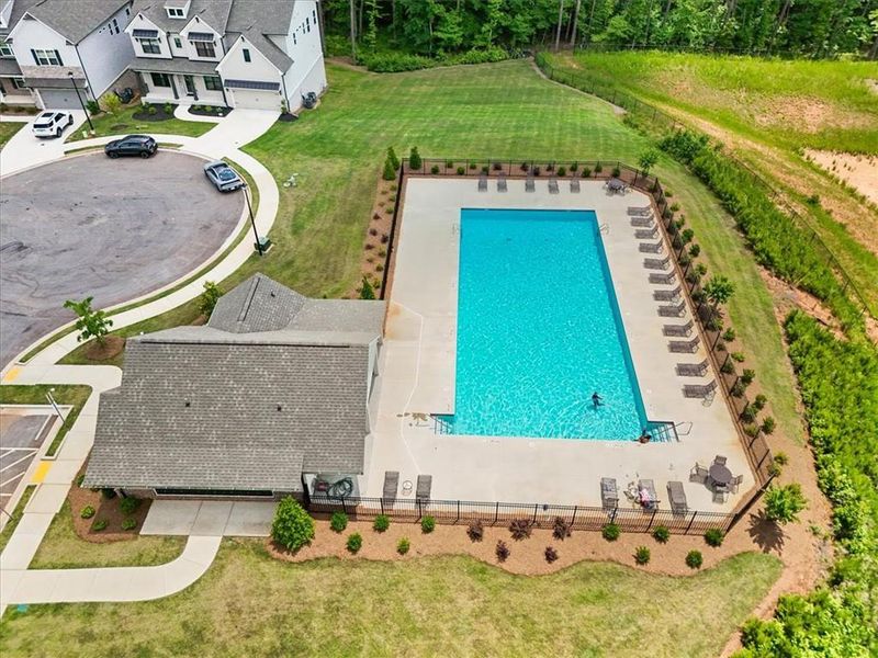 Community amenities in Crofton Place Enclave, Snellville (Image 65).