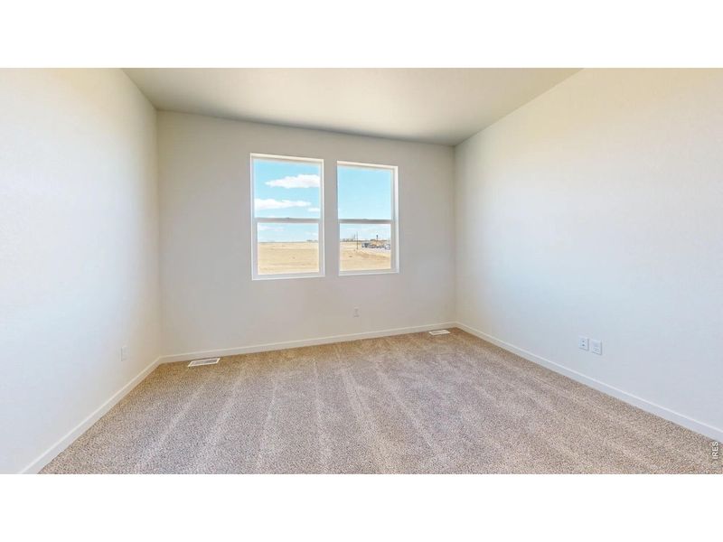 Spacious, unfurnished interior of a new home in Hudson Hills, Hudson (Image 8).