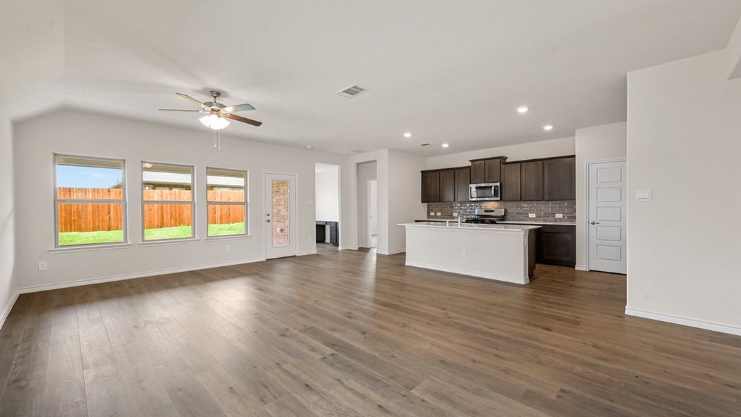 Spacious, unfurnished interior of a new home in Fireside by the Lake, Garland (Image 14).