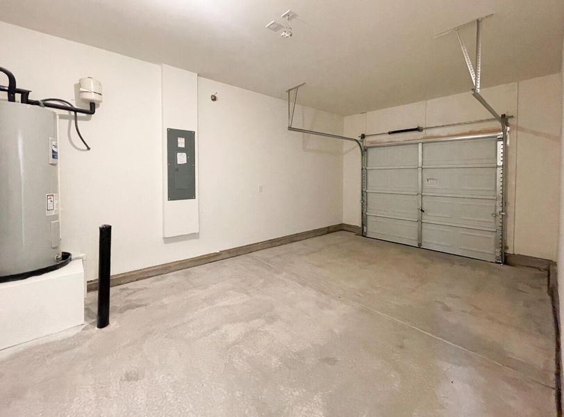 Image 27 of a home in Bellevue Townhomes.