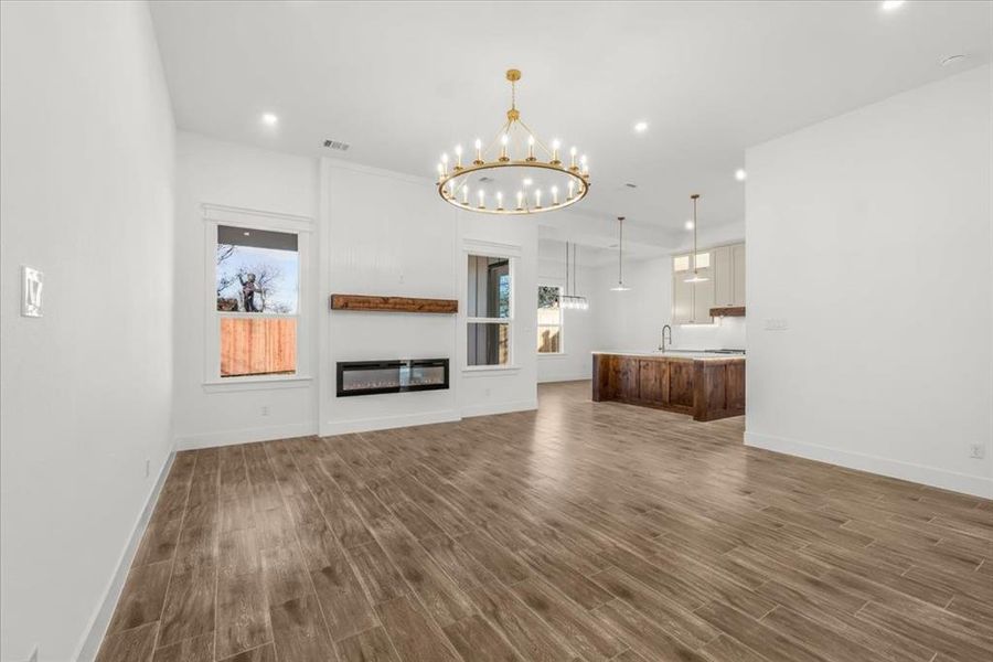 Spacious, unfurnished interior of a new home in , Fort Worth (Image 18).