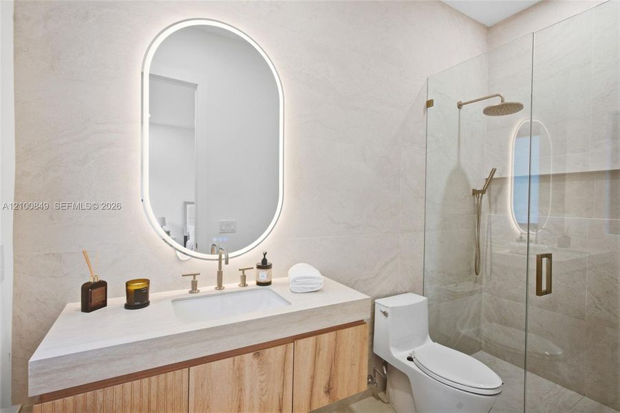 Furnished interior view inside a new home in , Palmetto Bay (Image 39).