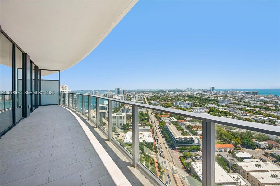 Condo located in Miami Beach, FL showcasing its design and architecture (Image 23).
