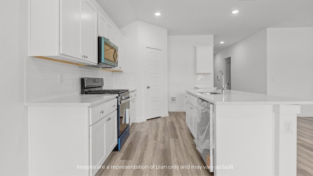 Furnished interior view inside a new home in Terra Vista, Lubbock (Image 4).