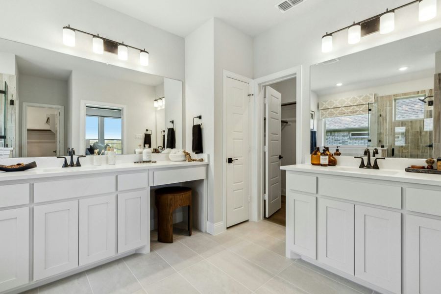 Representative furnished interior of a home built from the Willow by Kindred Homes in Kentsdale Farms, DeSoto (Image 14). Representative furnished interior of a home built from the Willow by Kindred Homes in Kentsdale Farms, DeSoto (Image 14).