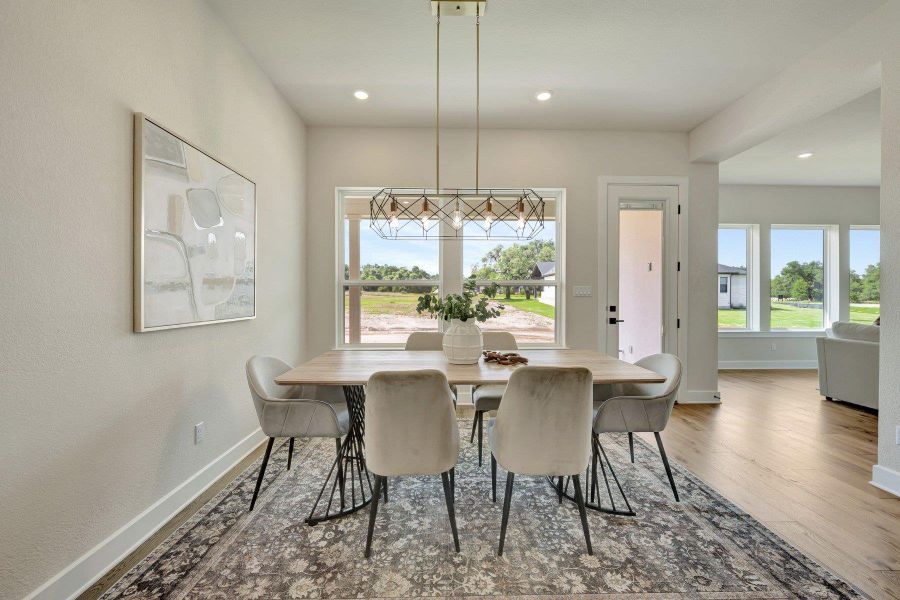 Breakfast Area (Staged)