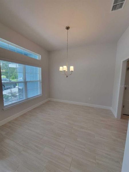 Spacious, unfurnished interior of a new home in , Ocala (Image 13).