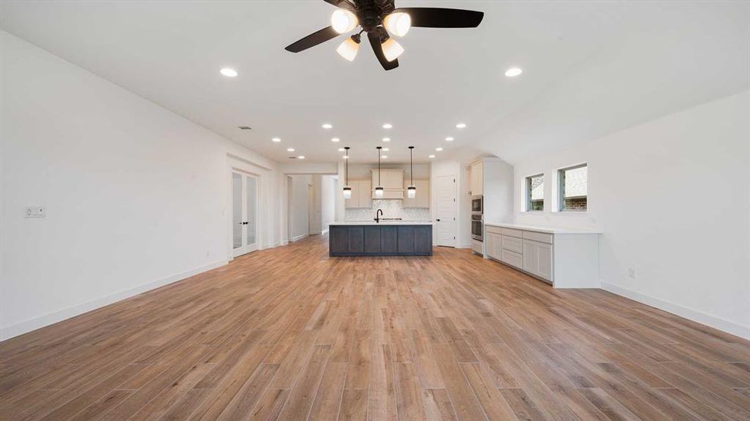 Spacious, unfurnished interior of a new home in Hillstead, Lavon (Image 17).