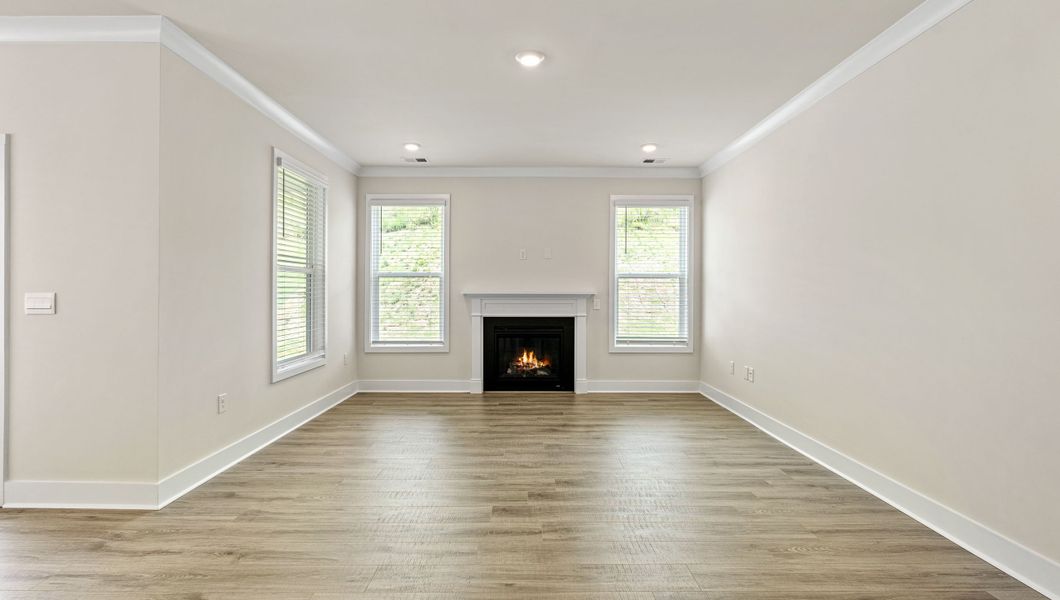 Spacious, unfurnished interior of a new home in Adams Glen, Greenville (Image 22).