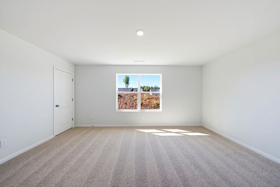 Spacious, unfurnished interior of a new home in Sweetbrier, Durham (Image 16).