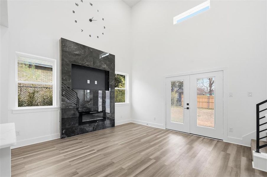 Spacious, unfurnished interior of a new home in , Dallas (Image 19).