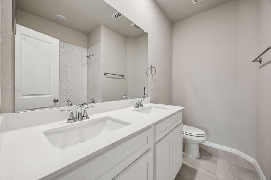 Furnished interior view inside a new home in Saint Tropez, Huffman (Image 10). Furnished interior view inside a new home in Saint Tropez, Huffman (Image 10).