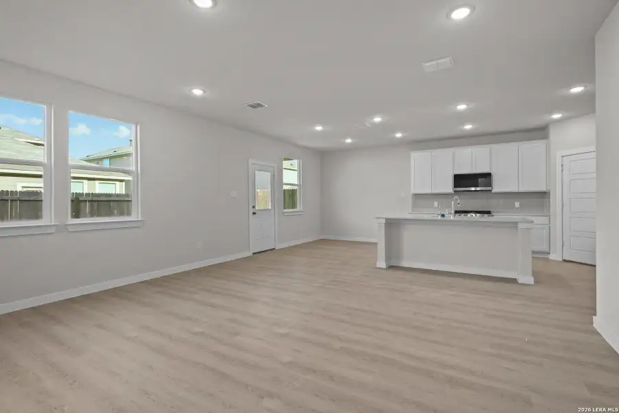 Spacious, unfurnished interior of a new home in Senna, Leon Valley (Image 19). Spacious, unfurnished interior of a new home in Senna, Leon Valley (Image 19).