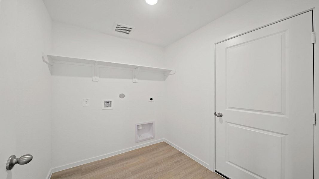 Spacious, unfurnished interior of a new home in The Canopies, Splendora (Image 14). Spacious, unfurnished interior of a new home in The Canopies, Splendora (Image 14).