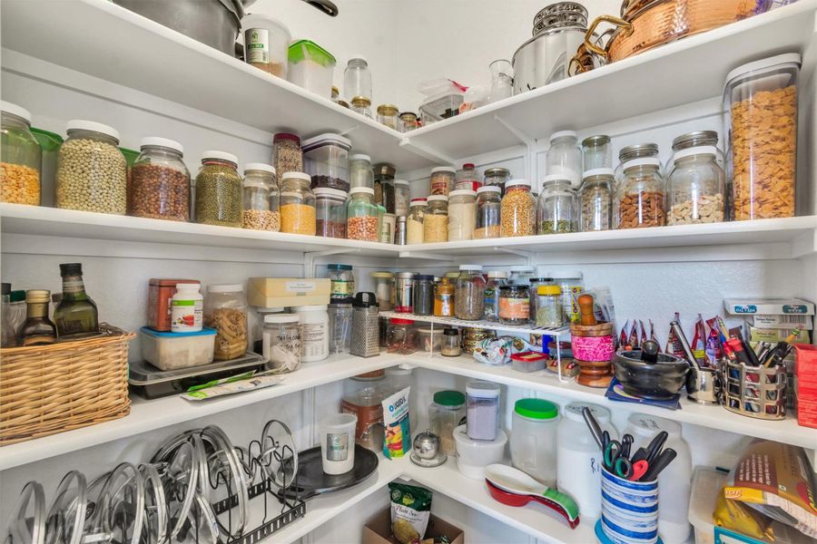 Huge corner pantry Huge corner pantry