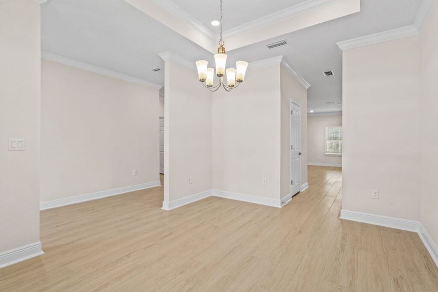 Spacious, unfurnished interior of a new home in Windswept Estates, Freeport (Image 28).