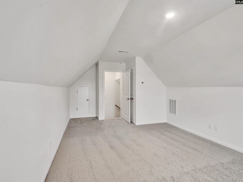 Spacious, unfurnished interior of a new home in Raglins Creek, Lugoff (Image 36). Spacious, unfurnished interior of a new home in Raglins Creek, Lugoff (Image 36).
