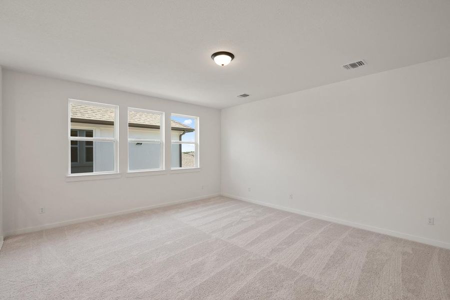 Spacious, unfurnished interior of a new home in Flora, Hutto (Image 18).