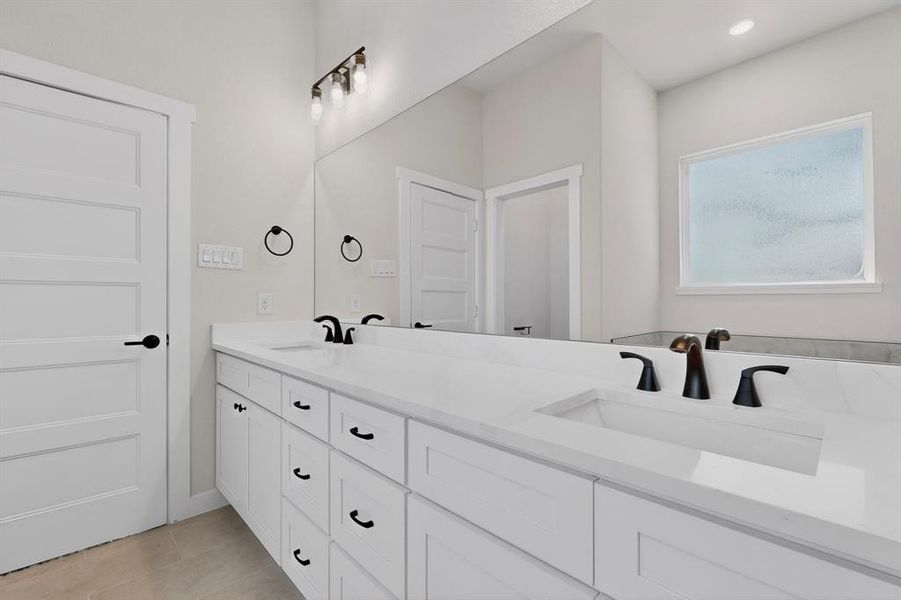 Furnished interior view inside a new home in , Greenville (Image 7).