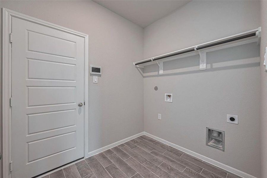 Spacious, unfurnished interior of a new home in River Ranch, Dayton (Image 23).