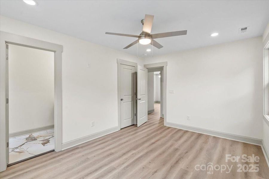 Spacious, unfurnished interior of a new home in , Gastonia (Image 27).