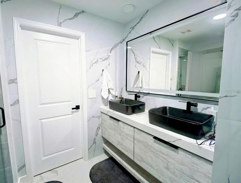 Furnished interior view inside a new home in , Davenport (Image 6).