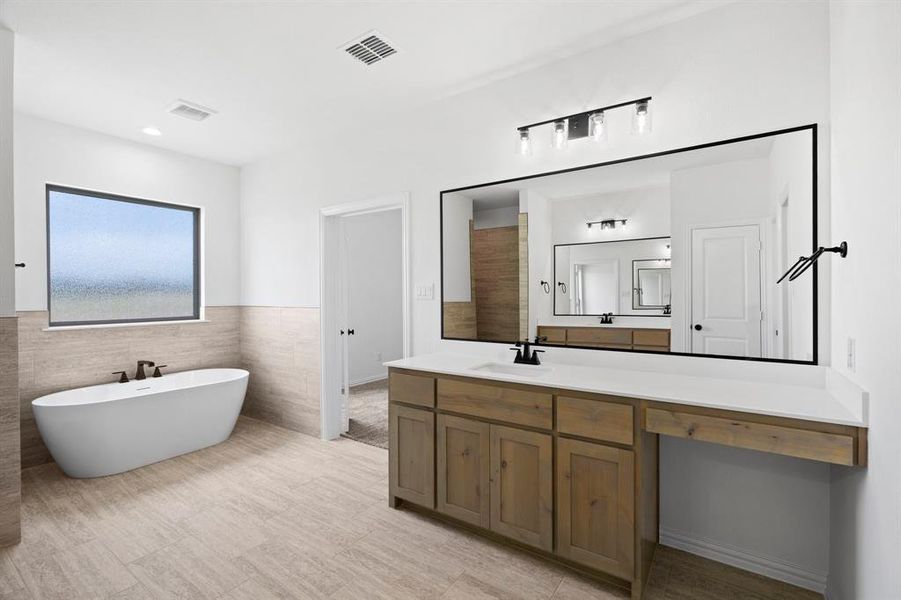 Furnished interior view inside a new home in , Waxahachie (Image 15).