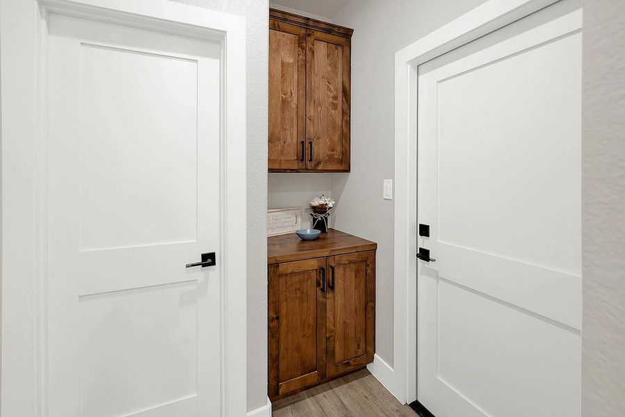 Furnished interior view inside a new home in , La Vernia (Image 10).