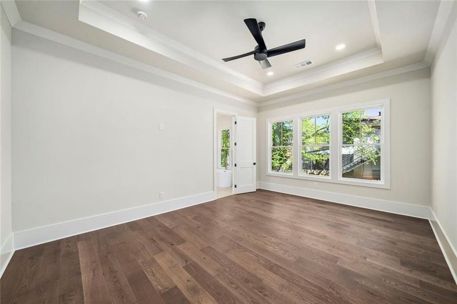 Spacious, unfurnished interior of a new home in , Decatur (Image 89).
