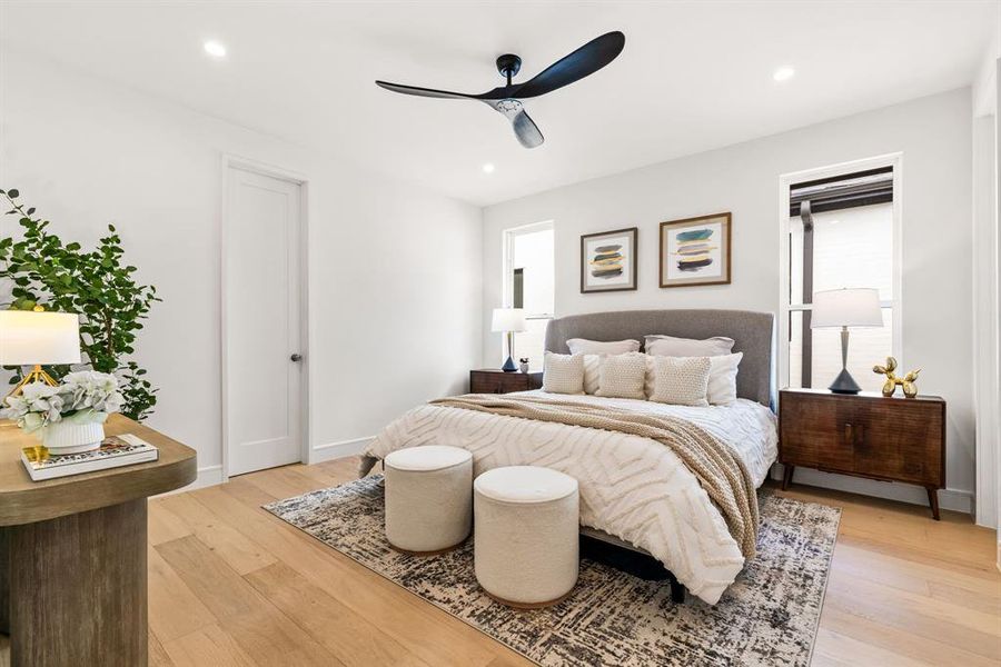 Furnished interior view inside a new home in , Dallas (Image 9).