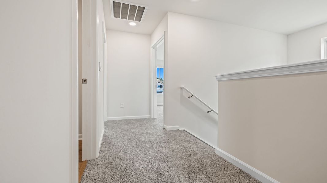 Spacious, unfurnished interior of a new home in Cascade Point, Seneca (Image 24).