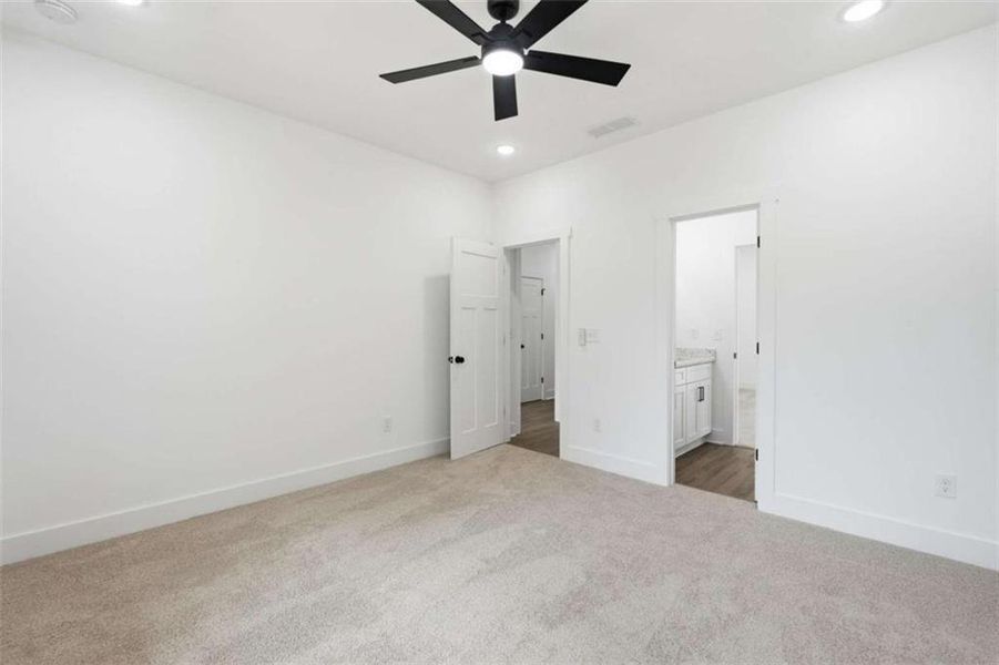 Spacious, unfurnished interior of a new home in , Covington (Image 26). Spacious, unfurnished interior of a new home in , Covington (Image 26).