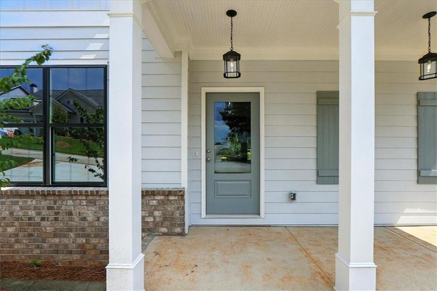 Exterior details and patio area of a home in , Jefferson (Image 2).