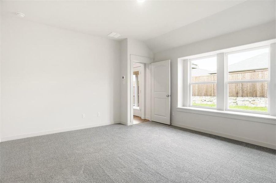 Spacious, unfurnished interior of a new home in , Forney (Image 12).