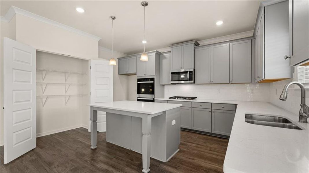 Furnished interior view inside a new home in Westland, Bogart (Image 7).