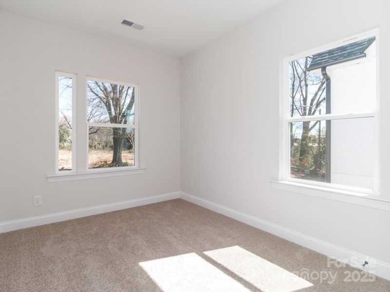 Spacious, unfurnished interior of a new home in , Charlotte (Image 18).