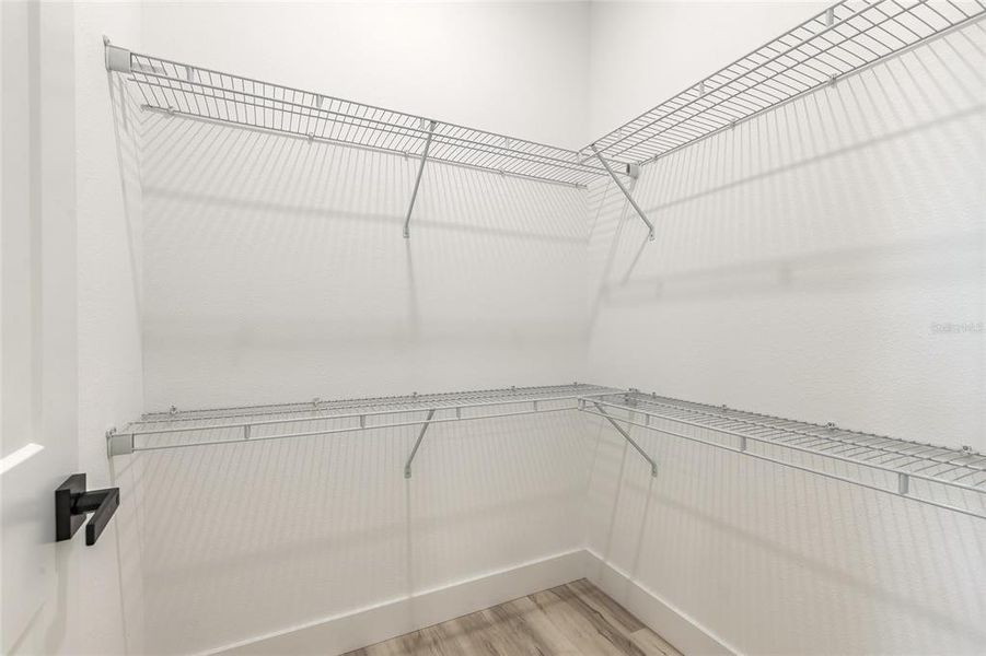 Spacious, unfurnished interior of a new home in , Daytona Beach (Image 15).