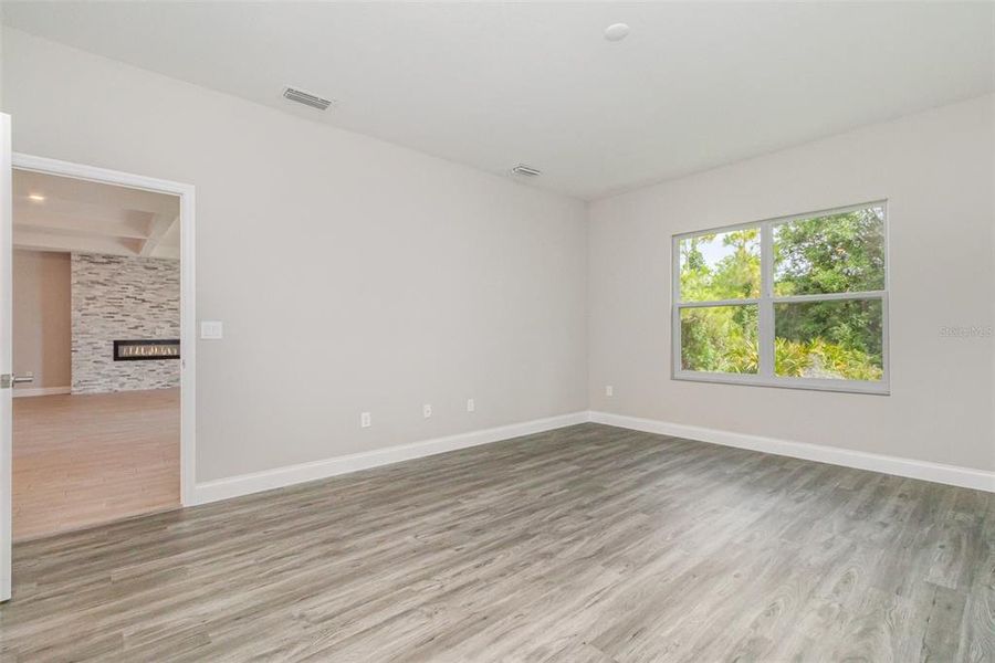 Spacious, unfurnished interior of a new home in , Port Charlotte (Image 25). Spacious, unfurnished interior of a new home in , Port Charlotte (Image 25).